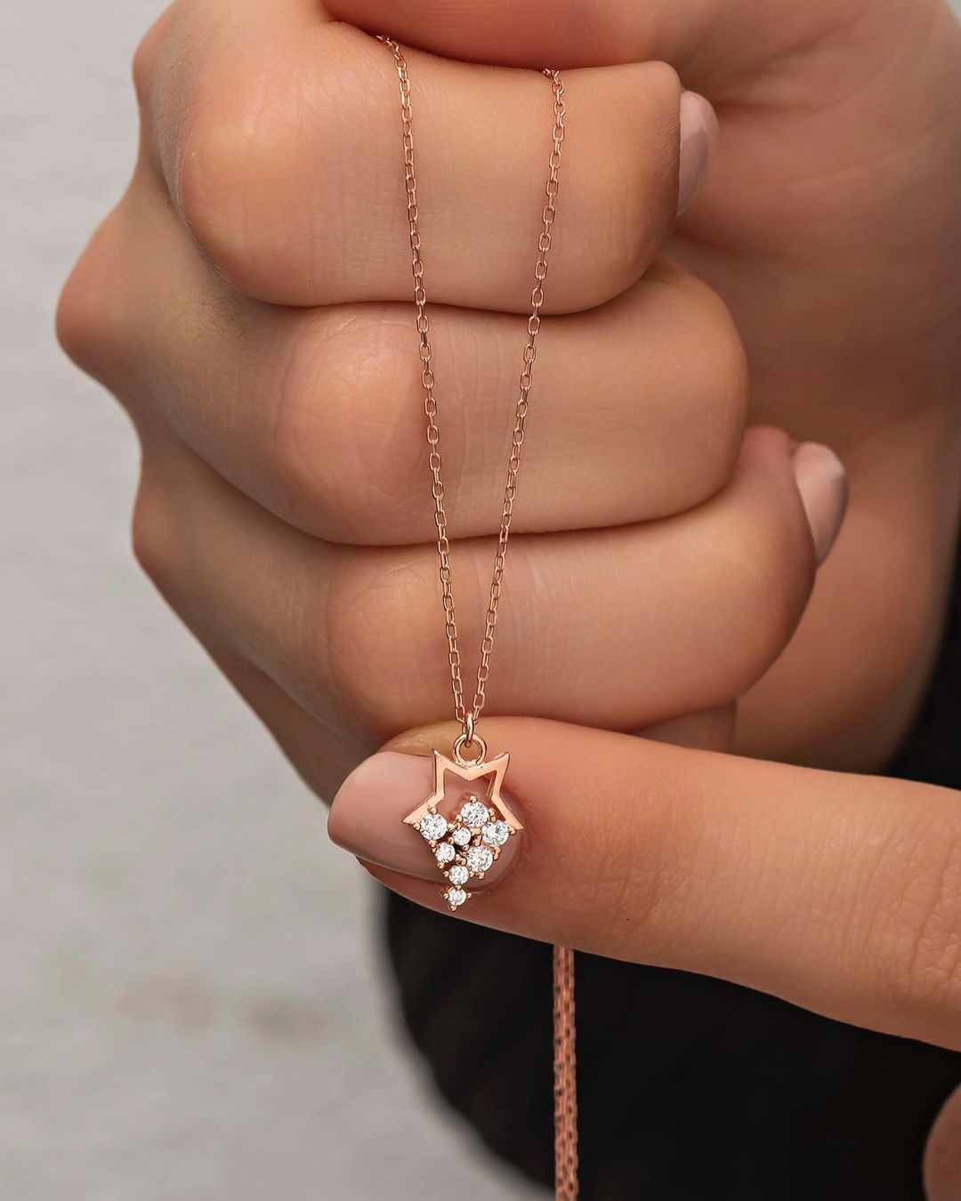 rose gold necklace